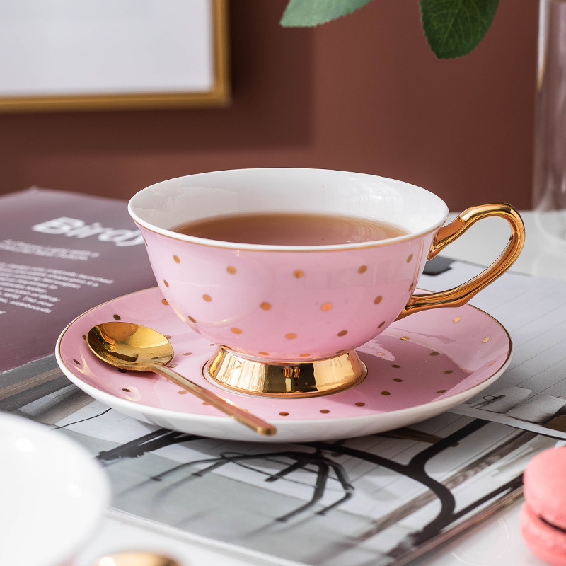 แก้วกาแฟเซรามิกสีชมพูพร้อมจานร - Tea And Coffee Kettle บทวิจารณ์และราคา