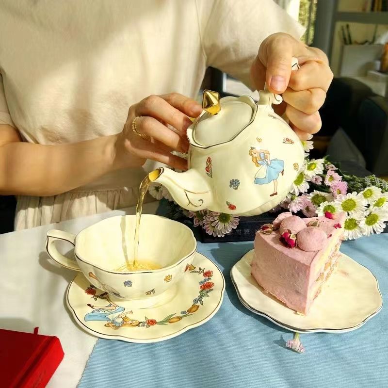 ชุดน้ำชาและกาแฟเซรามิก Alice ล - Coffee Tea Set บทวิจารณ์และราคา